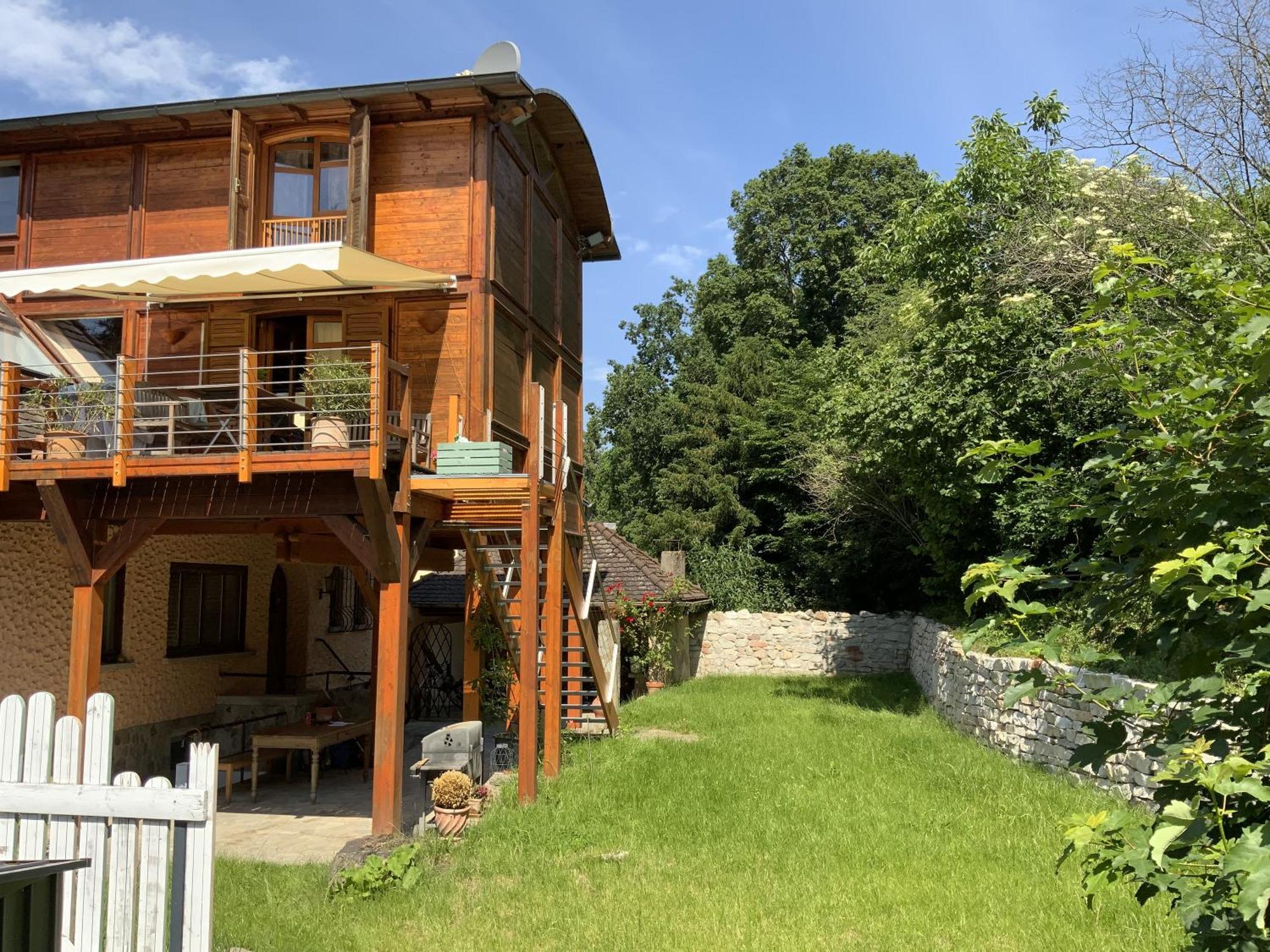 Living The Green Friedrichsdorf Exterior photo